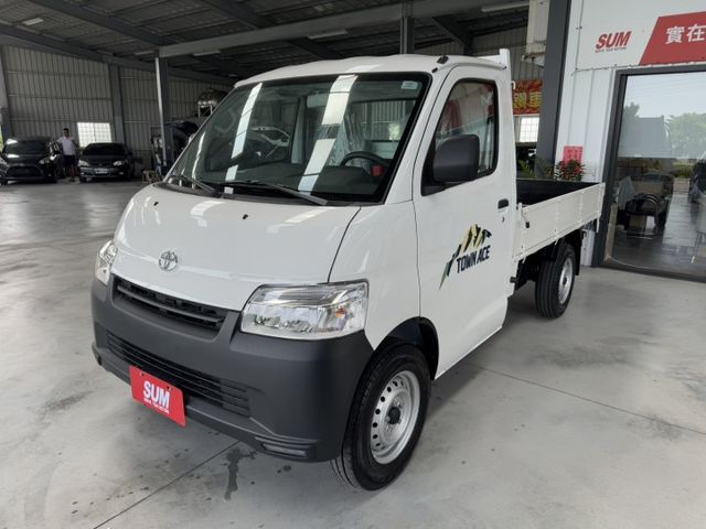 全新2026年領牌車~現在只要47.8萬~ 我是自排的，全新領牌車，新車價55.5萬， !! 可全貸 ~  第17張相片