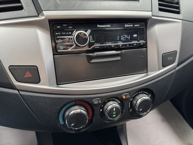 便宜一樣有好貨~歡迎比較~可以全額貸~ TCS防滑、胎壓監控、倒車顯影、光感應頭燈 !  第5張相片