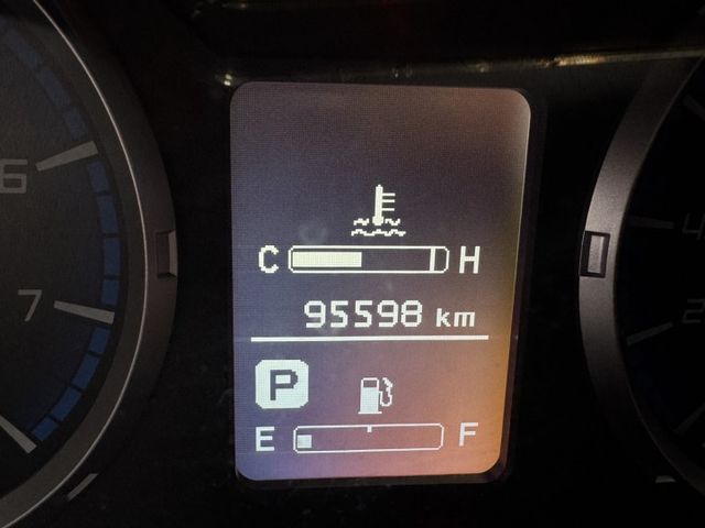 便宜一樣有好貨~歡迎比較~可以全額貸~ TCS防滑、胎壓監控、倒車顯影、光感應頭燈 !  第10張相片