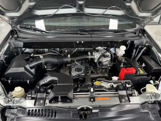 便宜一樣有好貨~歡迎比較~可以全額貸~ TCS防滑、胎壓監控、倒車顯影、光感應頭燈 !  第12張相片