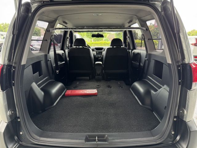 便宜一樣有好貨~歡迎比較~可以全額貸~ TCS防滑、胎壓監控、倒車顯影、光感應頭燈 !  第14張相片