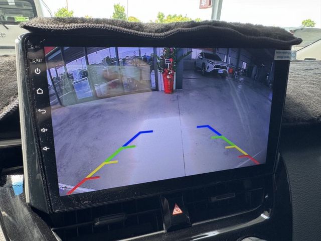 就是愛白車 ! 定速、ACC、車道偏離警示、自動緊急煞車、TCS防滑、胎壓監控、後座分離傾倒 !  第7張相片