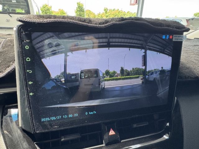 就是愛白車 ! 定速、ACC、車道偏離警示、自動緊急煞車、TCS防滑、胎壓監控、後座分離傾倒 !  第8張相片