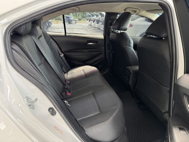 就是愛白車 ! 定速、ACC、車道偏離警示、自動緊急煞車、TCS防滑、胎壓監控、後座分離傾倒 !  第19張相片