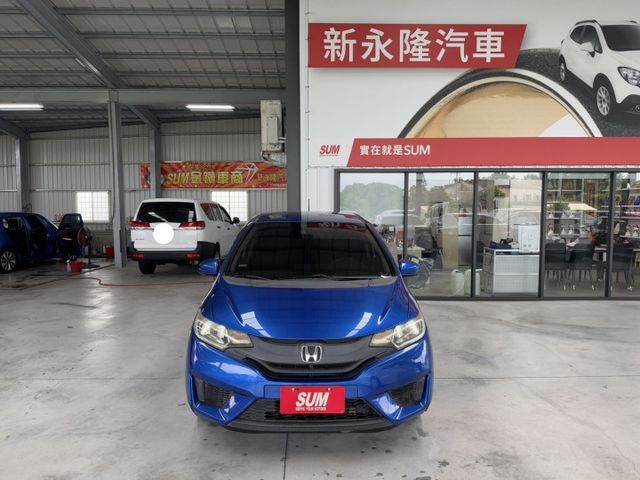 買車免求人~月繳5888輕鬆開回家 ~ 定速、換檔撥片、恆溫空調、倒車顯影、後座分離傾倒 ! 可全貸 ~  第1張相片