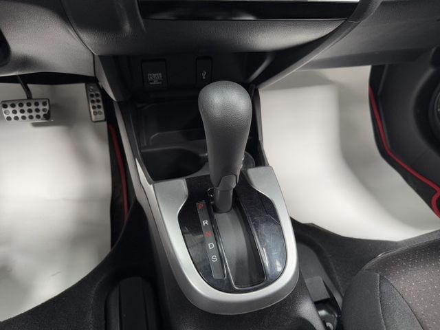 買車免求人~月繳5888輕鬆開回家 ~ 定速、換檔撥片、恆溫空調、倒車顯影、後座分離傾倒 ! 可全貸 ~  第10張相片