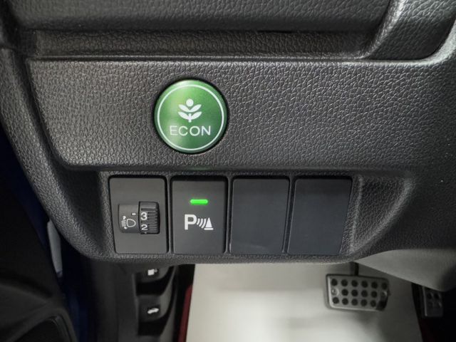 買車免求人~月繳5888輕鬆開回家 ~ 定速、換檔撥片、恆溫空調、倒車顯影、後座分離傾倒 ! 可全貸 ~  第11張相片