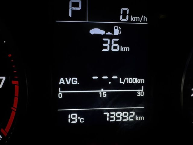 僅跑七萬多 ! 定速、大螢幕安卓機、TCS防滑、胎壓監控、光感應頭燈、後座出風口、後座分離傾倒 ~ 可全貸 !  第10張相片