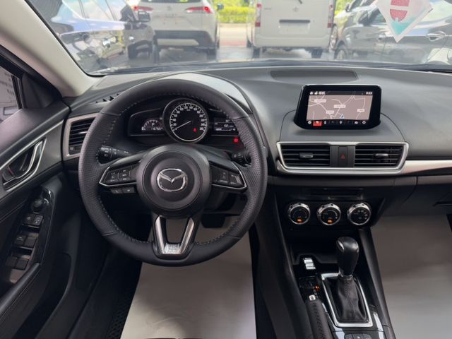 網友專屬優惠實施中~ I-KEY、定速、TCS防滑、胎壓監控、恆溫空調、ISOFIX、後座分離傾倒 ! 僅跑11萬 ~  第5張相片