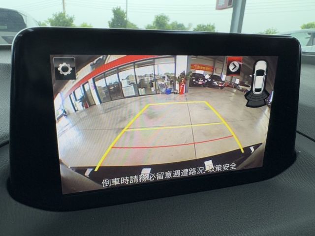 網友專屬優惠實施中~ I-KEY、定速、TCS防滑、胎壓監控、恆溫空調、ISOFIX、後座分離傾倒 ! 僅跑11萬 ~  第7張相片