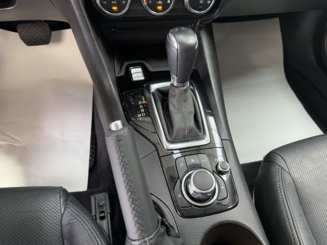 網友專屬優惠實施中~ I-KEY、定速、TCS防滑、胎壓監控、恆溫空調、ISOFIX、後座分離傾倒 ! 僅跑11萬 ~  第9張相片