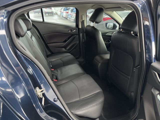 網友專屬優惠實施中~ I-KEY、定速、TCS防滑、胎壓監控、恆溫空調、ISOFIX、後座分離傾倒 ! 僅跑11萬 ~  第18張相片