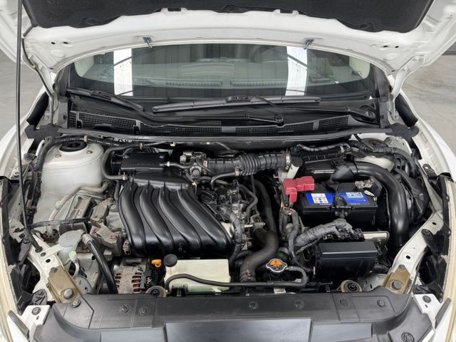 買車免求人~月繳6000輕鬆開回家 ~大螢幕安卓機、抬頭顯示器、後座分離傾倒、後座出風口 !  第14張相片