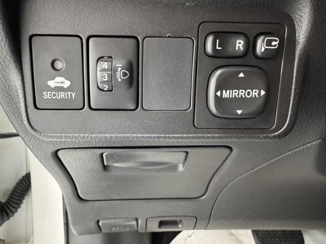 買車免求人~月繳4888輕鬆擁有~ 定速、大螢幕安卓機、恆溫空調、衛星導航、倒車顯影、天窗、後座分離傾倒 !  第10張相片