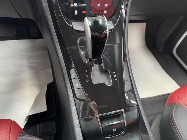 網友專屬優惠實施中~6安 天窗 免鑰匙運動版~僅跑10萬  第8張相片