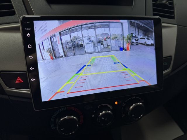 客貨兩用 ~ 載人載貨都方便 ! 大螢幕安卓機、TCS防滑、胎壓監控、光感應頭燈、ISOFIX、後座分離傾倒 !  第6張相片