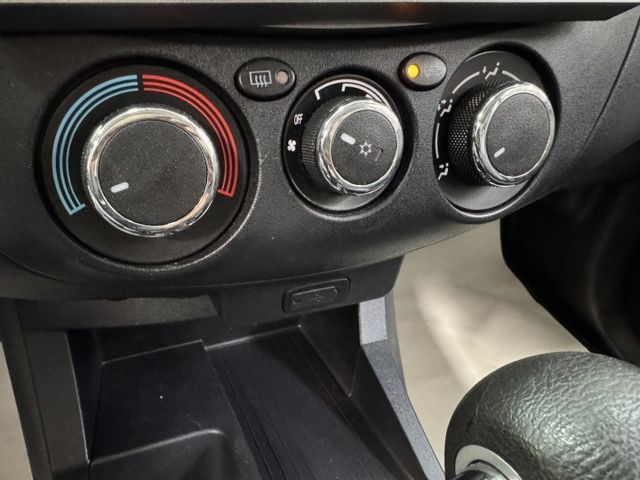 客貨兩用 ~ 載人載貨都方便 ! 大螢幕安卓機、TCS防滑、胎壓監控、光感應頭燈、ISOFIX、後座分離傾倒 !  第9張相片