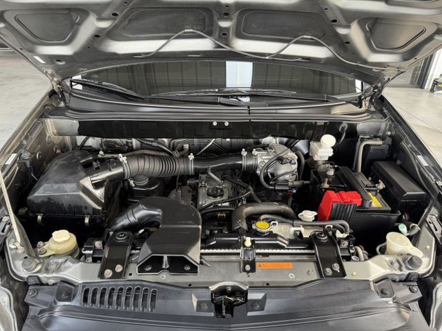 客貨兩用 ~ 載人載貨都方便 ! 大螢幕安卓機、TCS防滑、胎壓監控、光感應頭燈、ISOFIX、後座分離傾倒 !  第14張相片