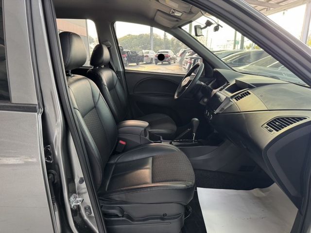 客貨兩用 ~ 載人載貨都方便 ! 大螢幕安卓機、TCS防滑、胎壓監控、光感應頭燈、ISOFIX、後座分離傾倒 !  第20張相片