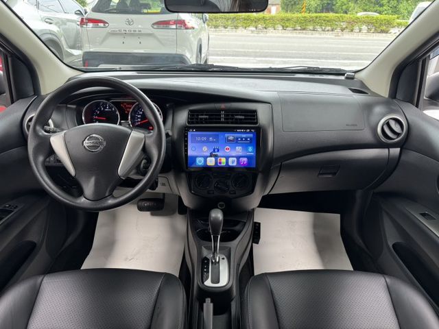 就是愛白車 ! 大螢幕安卓機、胎壓監控、衛星導航、倒車顯影、ISOFIX、後座分離傾倒 ~ 僅跑九萬 !  第4張相片