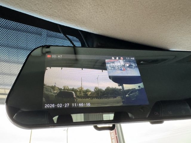 僅跑一萬多 ! 定速、ACC、TCS防滑、胎壓監控、自動緊急煞車、後座出風口、後座分離傾倒 !  第10張相片