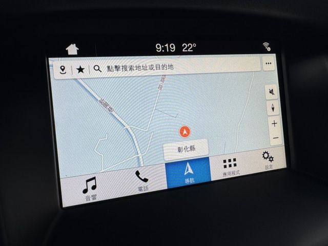 我是頂級版 ! F1快排 ~ 摸門、免鑰匙、胎壓監控、自動停車、盲點偵測 ! 僅跑11萬 ~ 可全貸 !  第6張相片