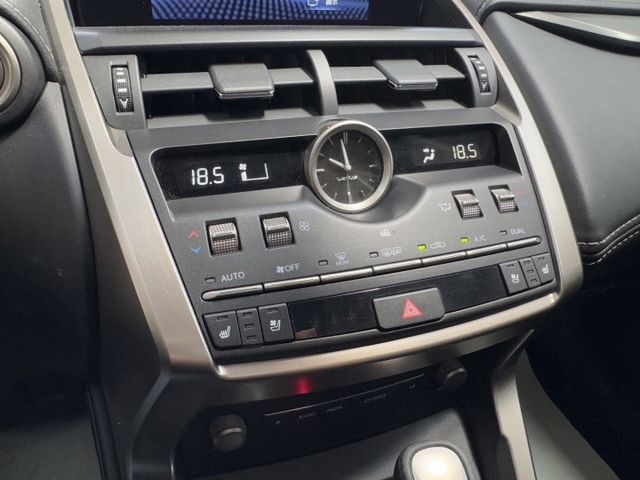 NX300 ~ I-KEY、定速、渦輪增壓、盲點偵測、電動座椅、電動尾門、ACC、換檔撥片、車道偏離警示、後座出風口 ~  第7張相片