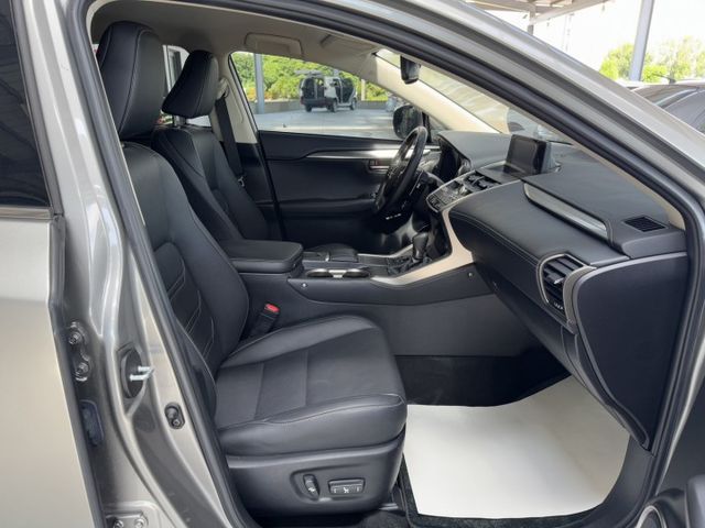 NX300 ~ I-KEY、定速、渦輪增壓、盲點偵測、電動座椅、電動尾門、ACC、換檔撥片、車道偏離警示、後座出風口 ~  第19張相片