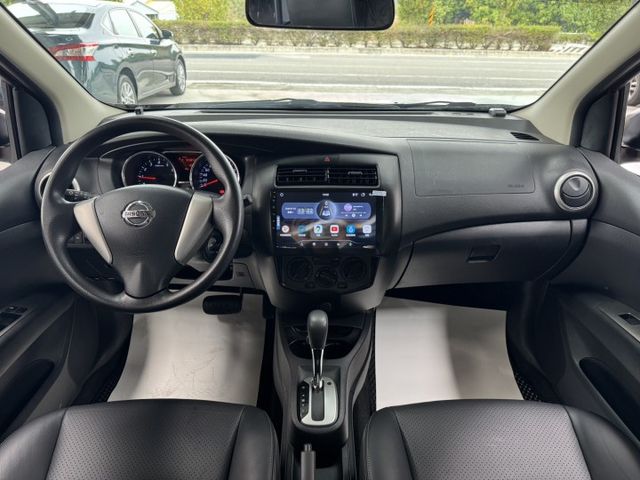 買車免求人~月繳4888輕鬆開回家~ 大螢幕安卓機、胎壓監控、衛星導航、倒車顯影、ISOFIX、車頂行李架、後座分離傾倒  第4張相片