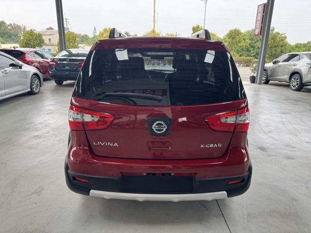 買車免求人~月繳4888輕鬆開回家~ 大螢幕安卓機、胎壓監控、衛星導航、倒車顯影、ISOFIX、車頂行李架、後座分離傾倒  第14張相片