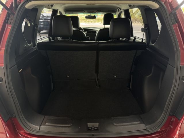 買車免求人~月繳4888輕鬆開回家~ 大螢幕安卓機、胎壓監控、衛星導航、倒車顯影、ISOFIX、車頂行李架、後座分離傾倒  第15張相片