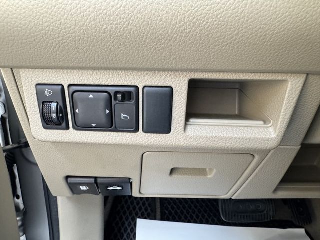 買車免求人~全額帶回家 ~ 大螢幕安卓機、衛星導航、倒車顯影、抬頭顯示器、安全氣囊 ~僅跑13萬~  第11張相片