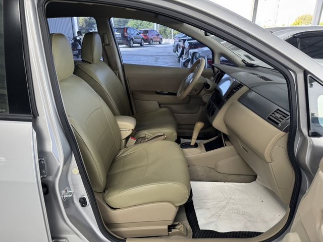 買車免求人~全額帶回家 ~ 大螢幕安卓機、衛星導航、倒車顯影、抬頭顯示器、安全氣囊 ~僅跑13萬~  第18張相片