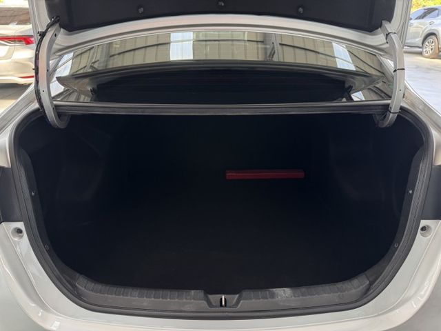 新車保固中 ~ TCS防滑、胎壓監控、倒車顯影、光感應頭燈、ISOFIX ! 可以全額貸款 ~  第15張相片