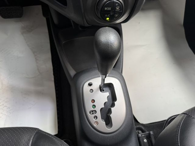 代步首選 ~ 網友專屬優惠實施中 !  恆溫空調、倒車雷達、ISOFIX、備胎、後座分離傾倒 !  第8張相片