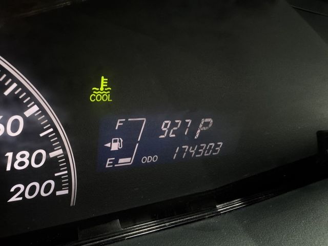 代步首選 ~ 網友專屬優惠實施中 !  恆溫空調、倒車雷達、ISOFIX、備胎、後座分離傾倒 !  第10張相片