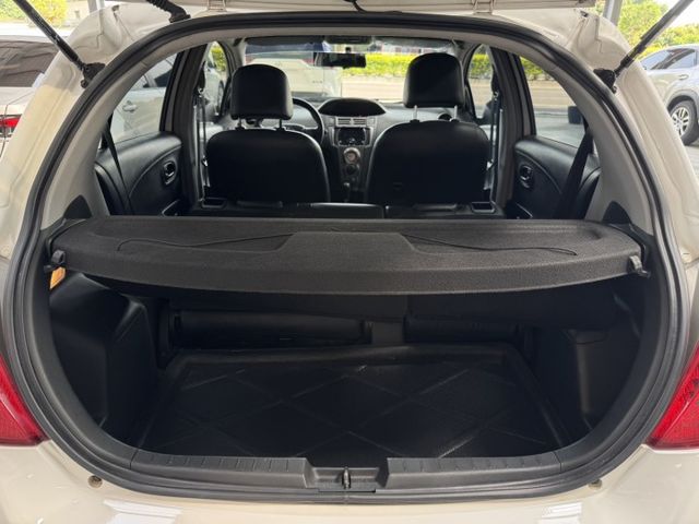 代步首選 ~ 網友專屬優惠實施中 !  恆溫空調、倒車雷達、ISOFIX、備胎、後座分離傾倒 !  第14張相片