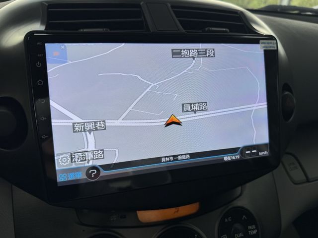 代步車首選 ~ 定速、電動座椅、左右獨立空調、大螢幕安卓機、胎壓監控、天窗、後座分離傾倒 !  第7張相片