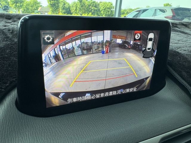 網友專屬優惠實施中 ~ I-KEY、定速、盲點偵測、TCS防滑、胎壓監控、恆溫空調、後座分離傾倒 !  第6張相片