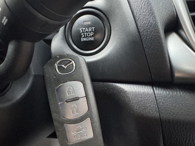 網友專屬優惠實施中 ~ I-KEY、定速、盲點偵測、TCS防滑、胎壓監控、恆溫空調、後座分離傾倒 !  第10張相片