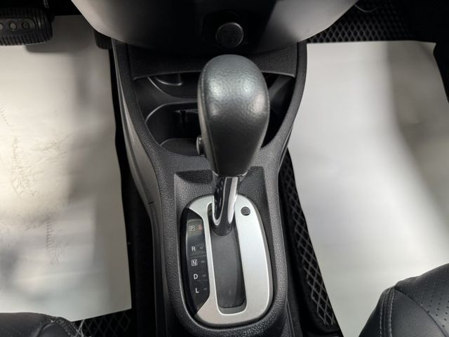 就是愛白車 ~ 大螢幕安卓機、胎壓監控、衛星導航、ISOFIX、車頂行李架、後座分離傾倒 !  第10張相片