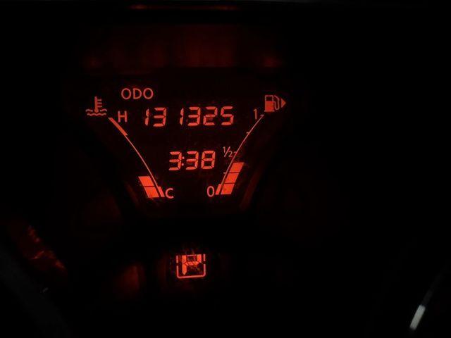 就是愛白車 ~ 大螢幕安卓機、胎壓監控、衛星導航、ISOFIX、車頂行李架、後座分離傾倒 !  第12張相片