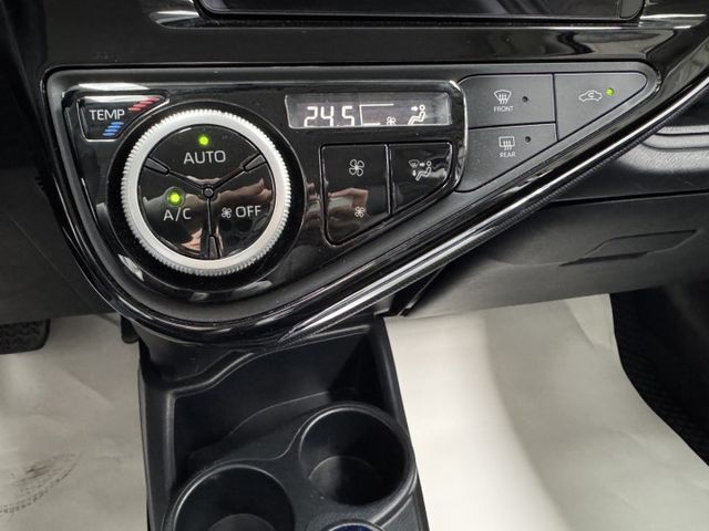 就是愛白車 ~ 定速、I-KEY、盲點偵測、恆溫空調、TCS防滑、胎壓監控、ISOFIX、後座分離傾倒 !  第7張相片