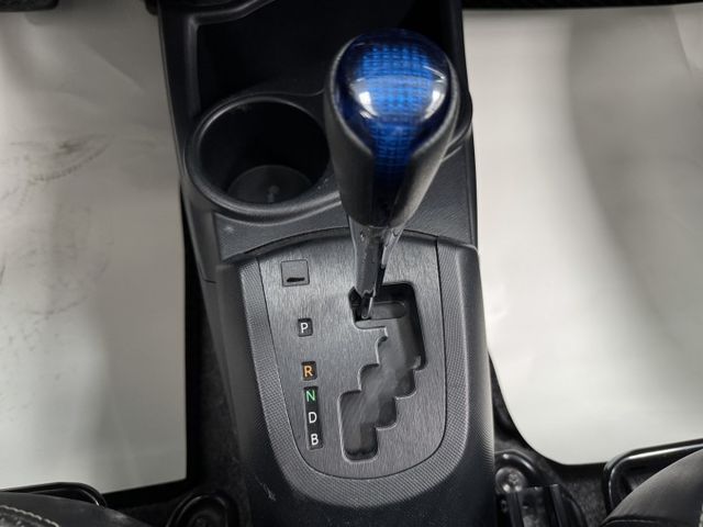 就是愛白車 ~ 定速、I-KEY、盲點偵測、恆溫空調、TCS防滑、胎壓監控、ISOFIX、後座分離傾倒 !  第8張相片