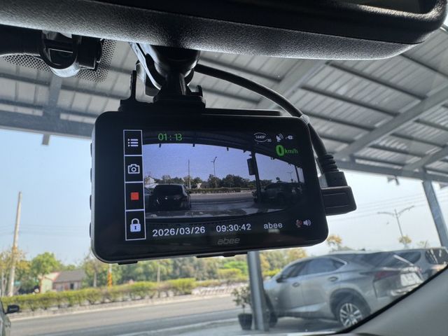 網友專屬優惠實施中 ~ 定速、渦輪增壓、左右獨立空調、盲點偵測、ACC、TCS防滑、胎壓監控 !  第9張相片