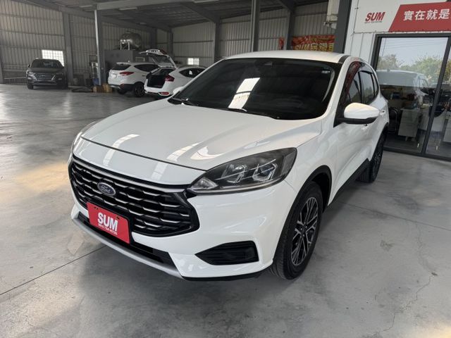 網友專屬優惠實施中 ~ 定速、渦輪增壓、左右獨立空調、盲點偵測、ACC、TCS防滑、胎壓監控 !  第20張相片