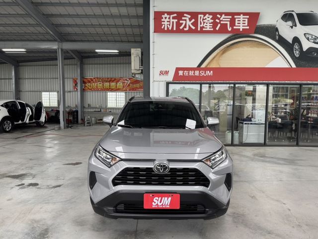 網友專屬優惠實施中 ~ 定速、ACC、車偏、煞停、TCS防滑、胎壓監控、後座出風口 ! 可全貸 ~  第1張相片