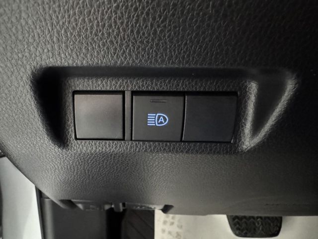 網友專屬優惠實施中 ~ 定速、ACC、車偏、煞停、TCS防滑、胎壓監控、後座出風口 ! 可全貸 ~  第8張相片