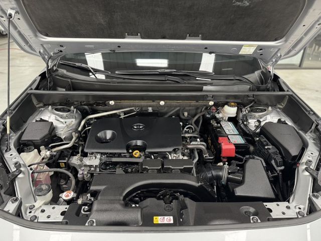 網友專屬優惠實施中 ~ 定速、ACC、車偏、煞停、TCS防滑、胎壓監控、後座出風口 ! 可全貸 ~  第11張相片