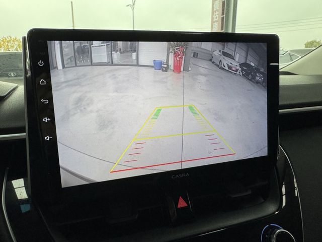 你沒看錯 ~ 僅跑五萬多 !  定速、ACC、車偏、恆溫空調、TCS防滑、胎壓監控、後座分離傾倒 !  第7張相片